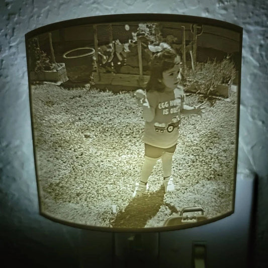 Custom 3D Printed Lithophane Nightlight – Personalized with Your Photo